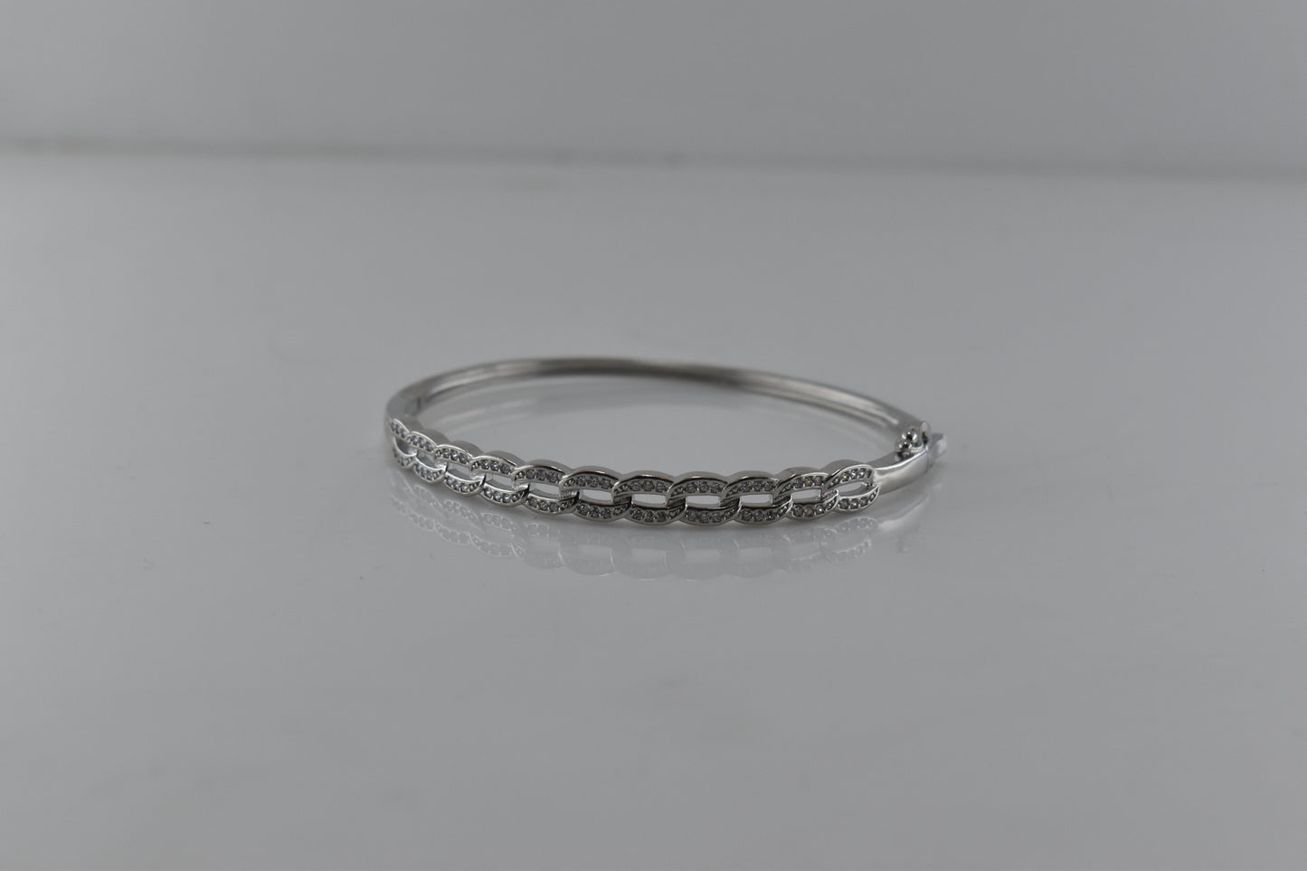 Elegant Link Silver Bracelet