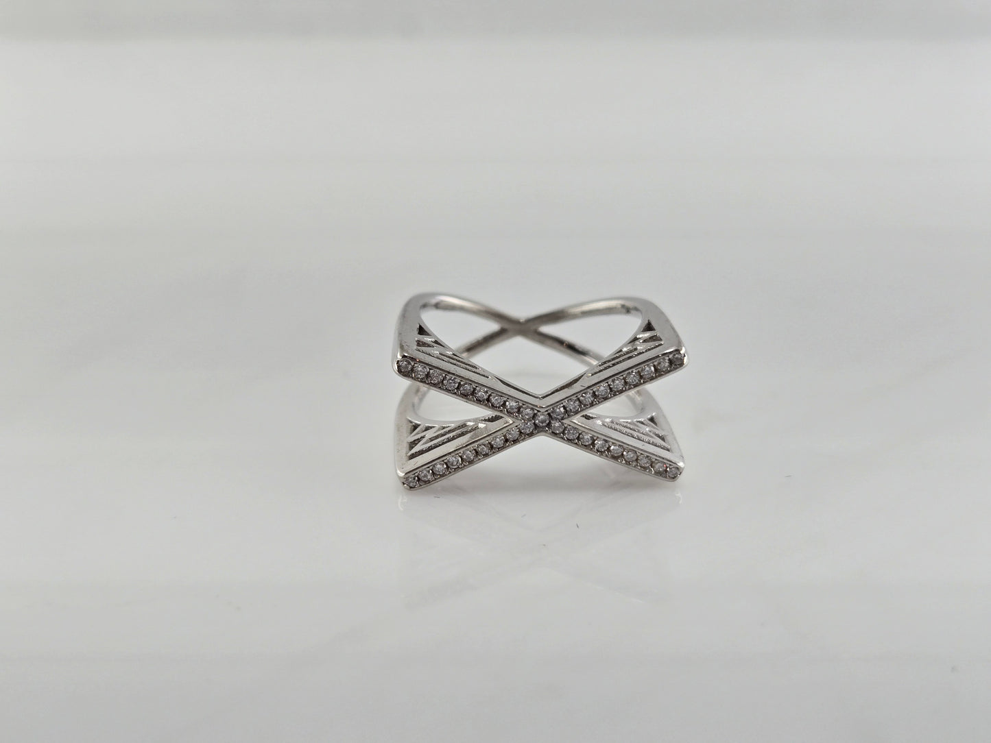 Crossline Silver Ring