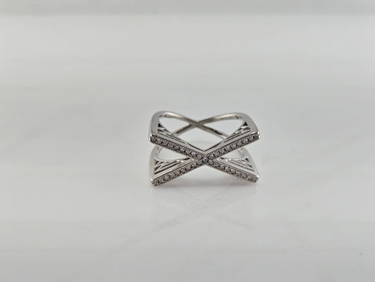 Crossline Silver Ring