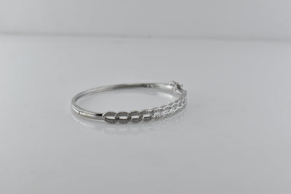 Elegant Link Silver Bracelet