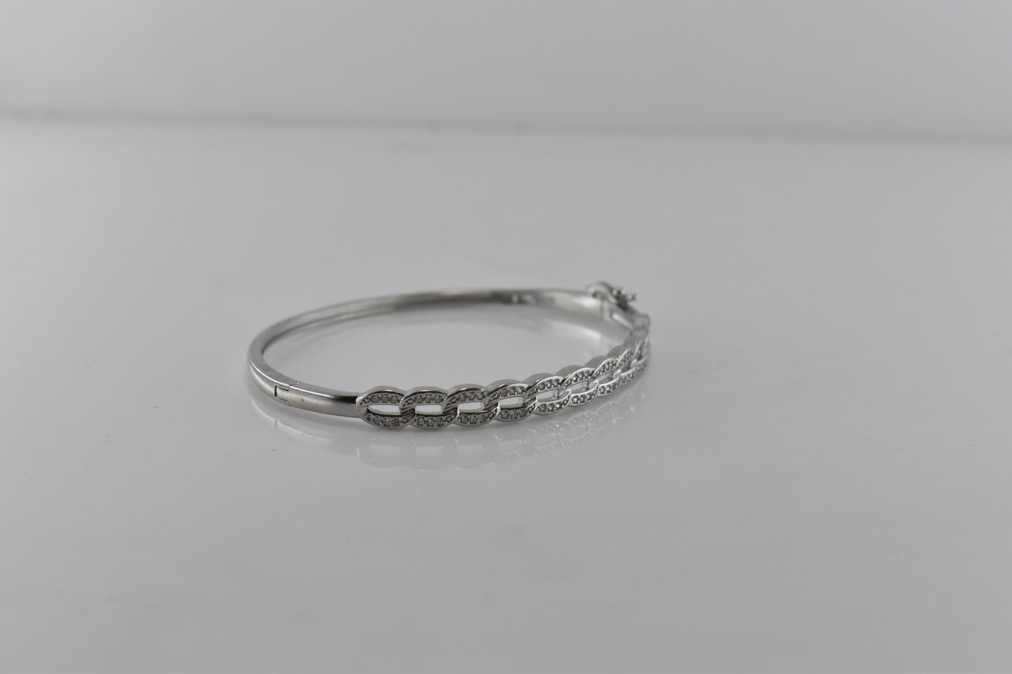 Elegant Link Silver Bracelet