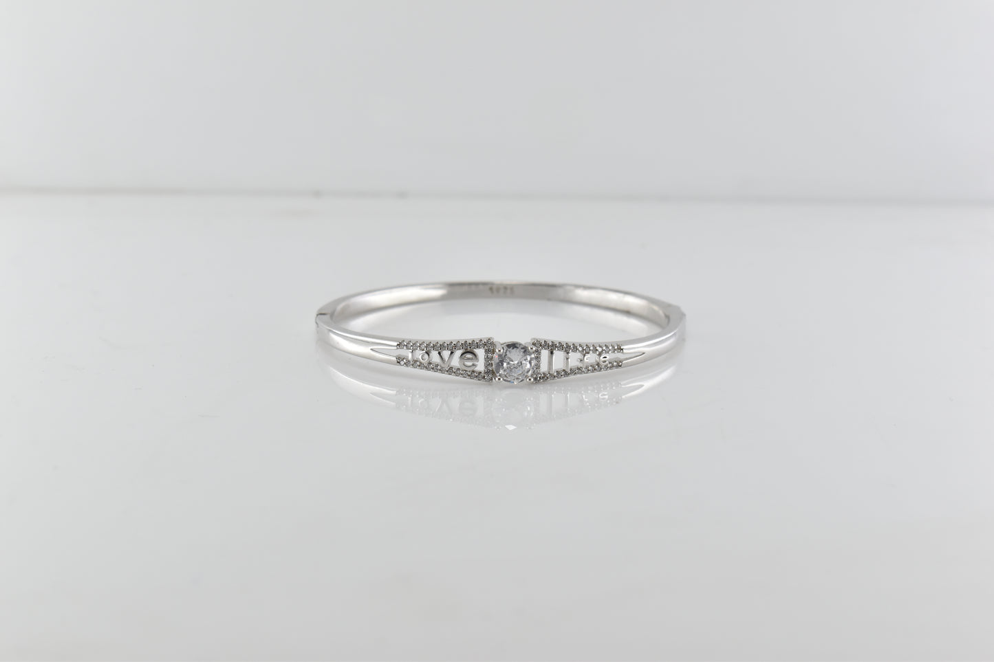 Sliver Love Solitaire Bracelet