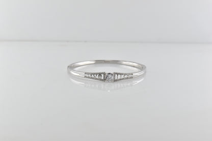Sliver Love Solitaire Bracelet