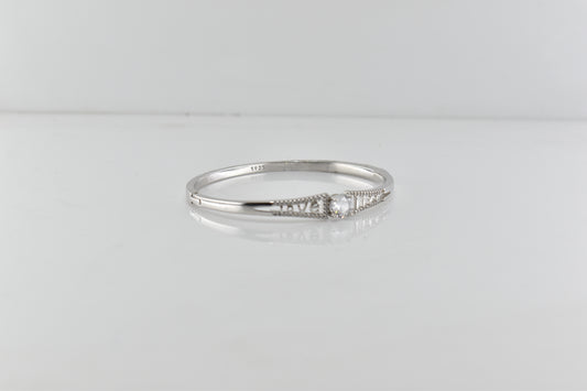 Sliver Love Solitaire Bracelet